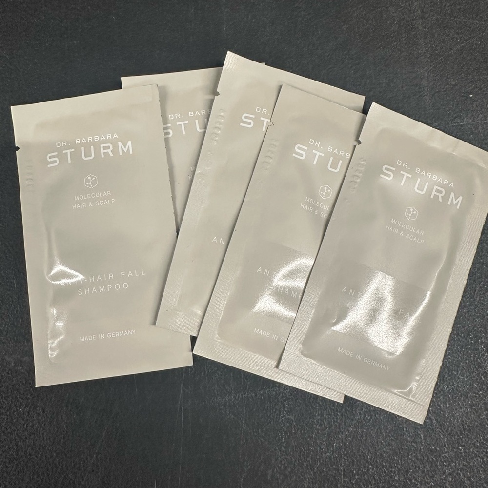 Dr. Barbara Sturm Anti-Hair Fall Shampoo Sachet - White 7.5ml each set of 5